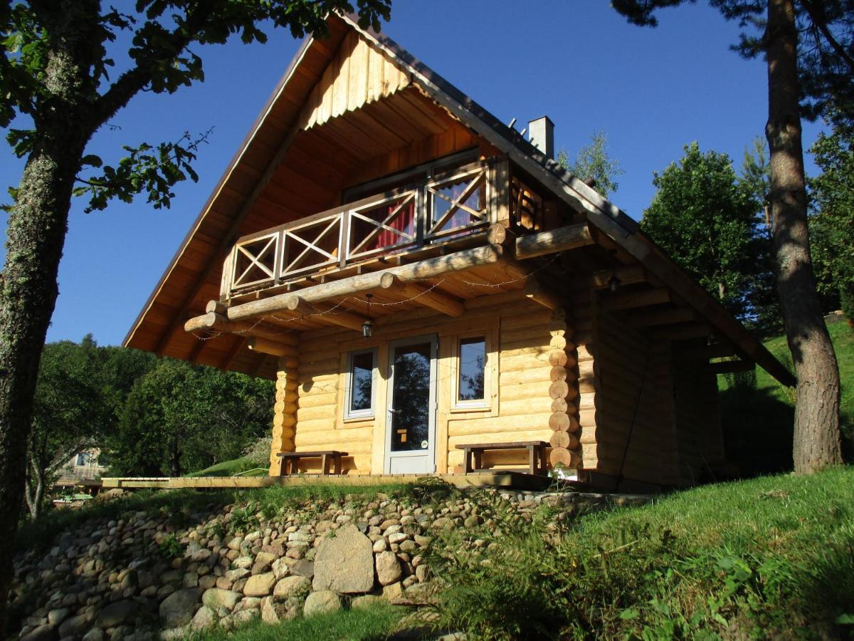 Villa Ezerkalni à Raiskums Extérieur photo